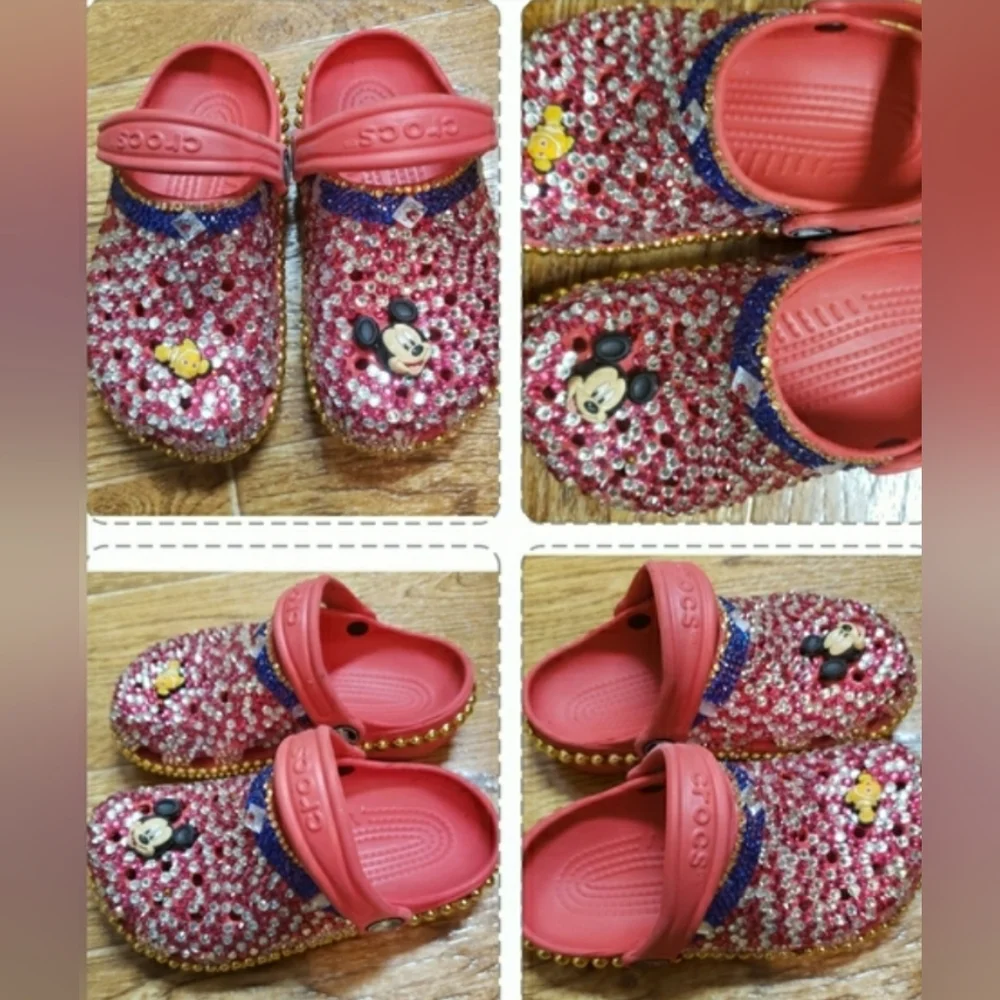 CROCS Kids Size 10/11